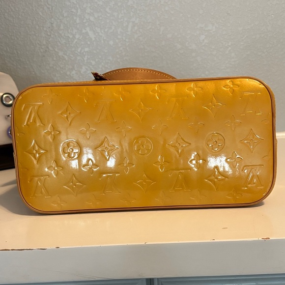 Vibrant Louis Vuitton Mustard Vernise Tote with COA - Picture 9 of 16
